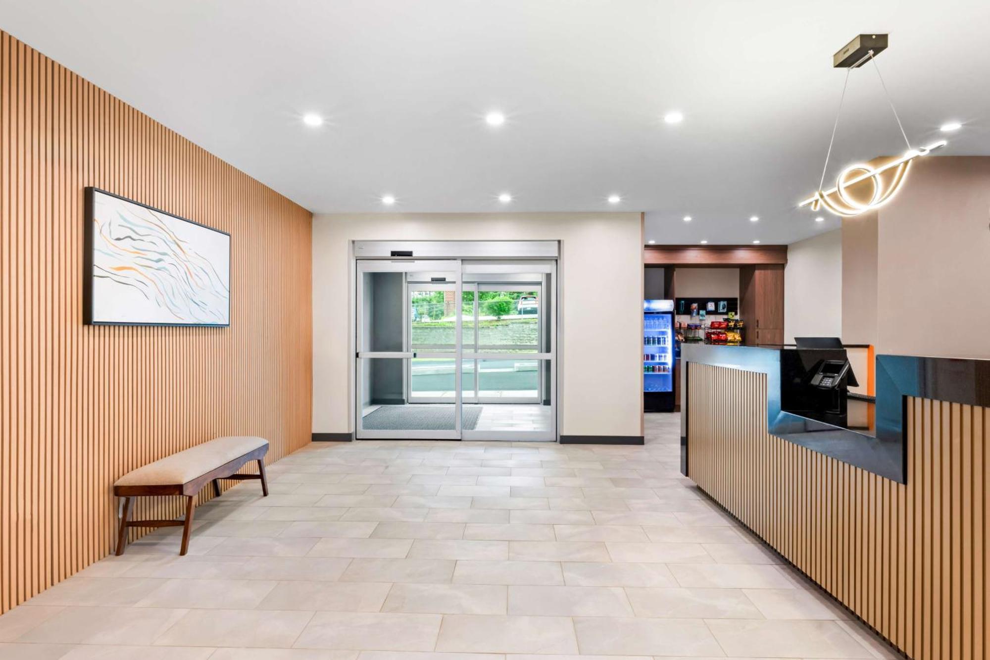 Best Western Niantic - New London, Mystic Area Exteriör bild
