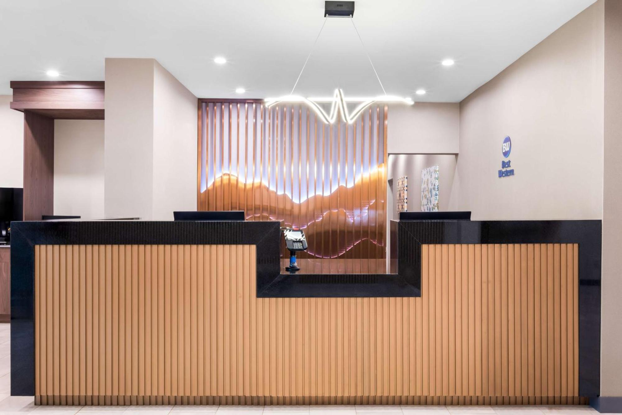 Best Western Niantic - New London, Mystic Area Exteriör bild